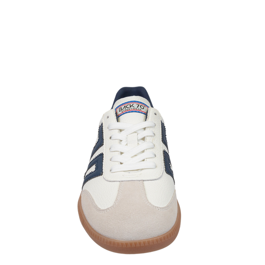 Back 70 Cloud 600 Sneaker