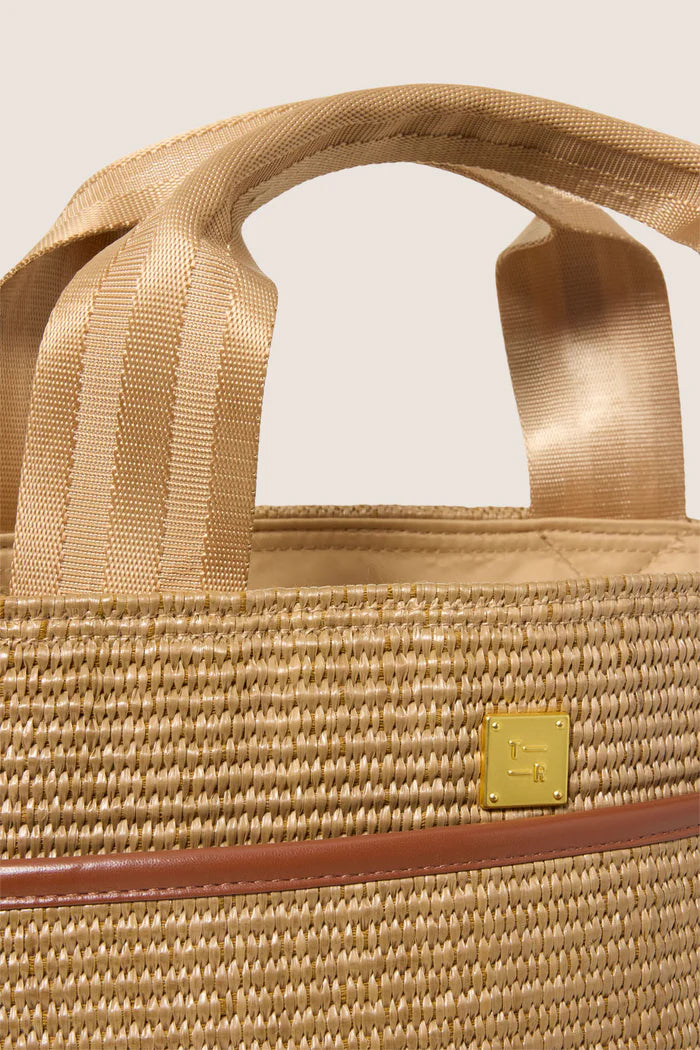 Think Royln Escape Tote in raffia‑look material with quilted sporty straps