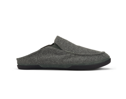 A single Olukai Moloa Hulu dark gray heathered slip-on mule shoe with a black sole, shown in a side profile view against a plain white background.