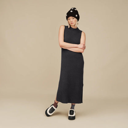 Women’s UGG Esmee leather clog in black with a sculpted SugarSole EVA outsole and closed‑toe silhouette.