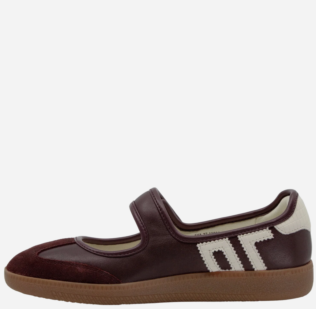 Back 70 Aya Sneaker