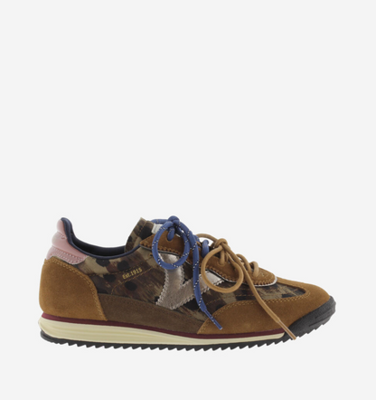 Victoria Saturno Sneaker in marron with nylon‑suede upper and retro runner silhouette.