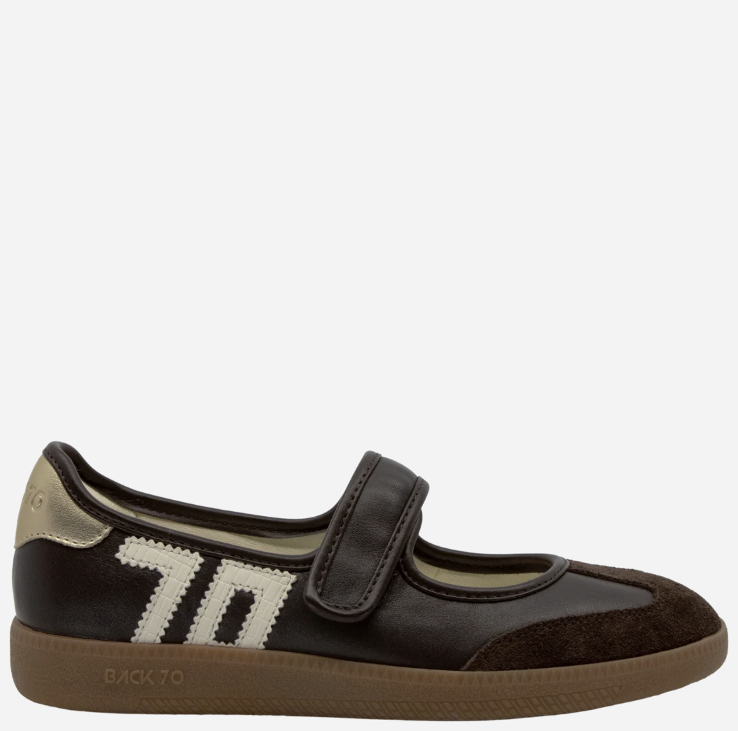 Back 70 Aya Sneaker