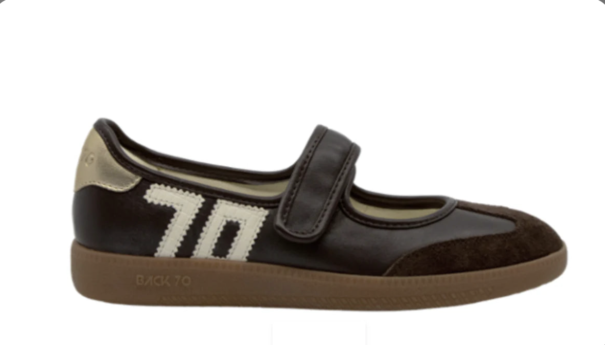 Back 70 Aya Sneaker