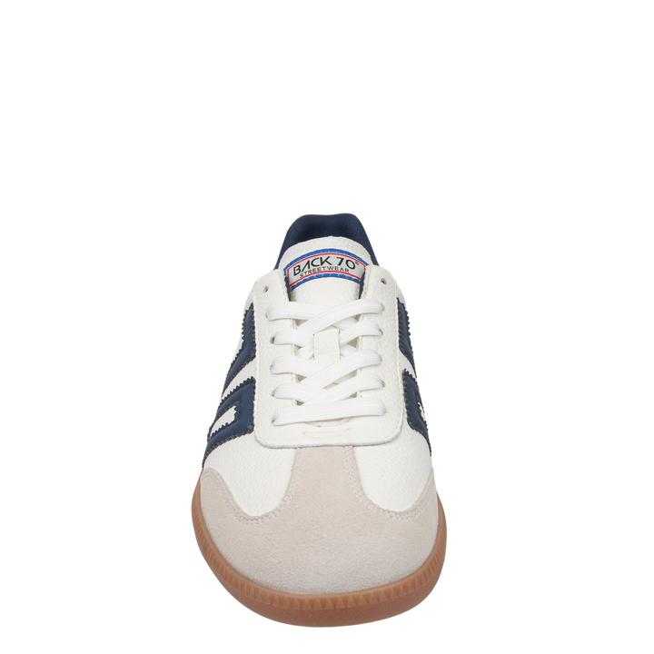 Back 70 Cloud 600 Sneaker