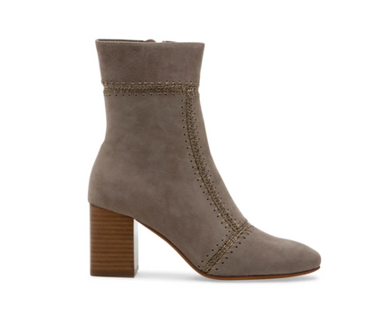 Silent D Story Boot