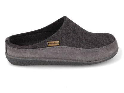 Grey wool‑felt Haflinger Skane slipper with contoured footbed and structured silhouette.