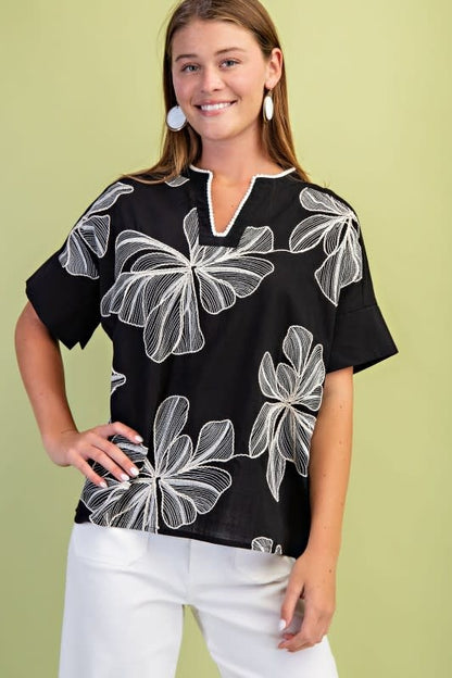 Gigio Floral Embroidered Popover Top