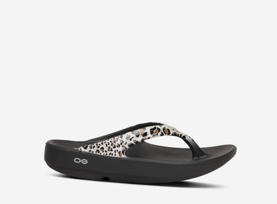 Oofos OOlala Limited Thong Sandal