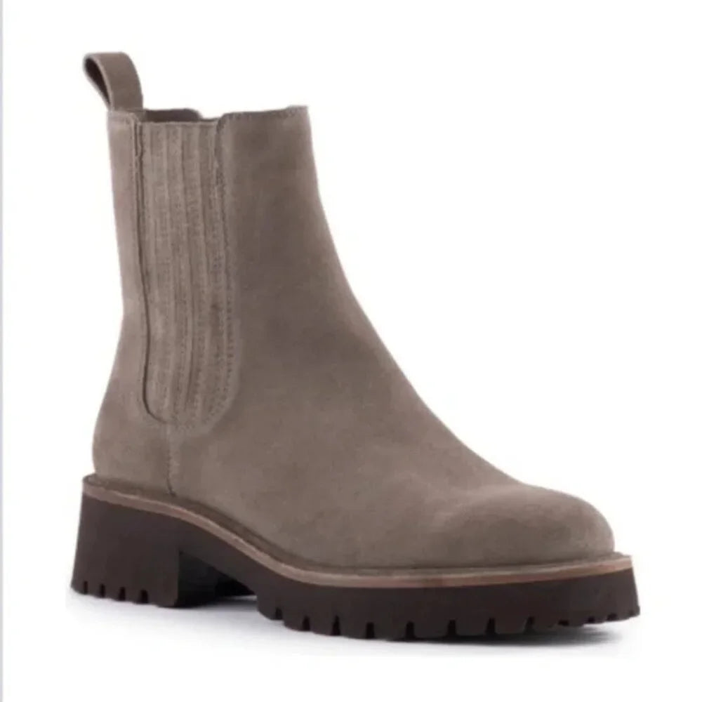 Seychelles Cashew Chelsea Boot Black 7