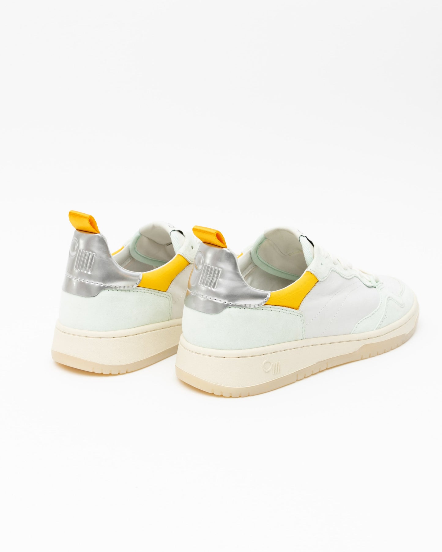 Oncept Phoenix Sneaker