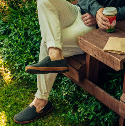Olukai Hanohano Slipper
