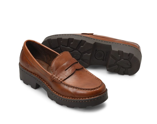 Born Carrera Loafer