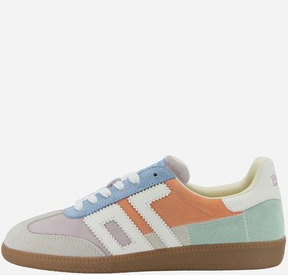 Back 70 Squid Sneaker