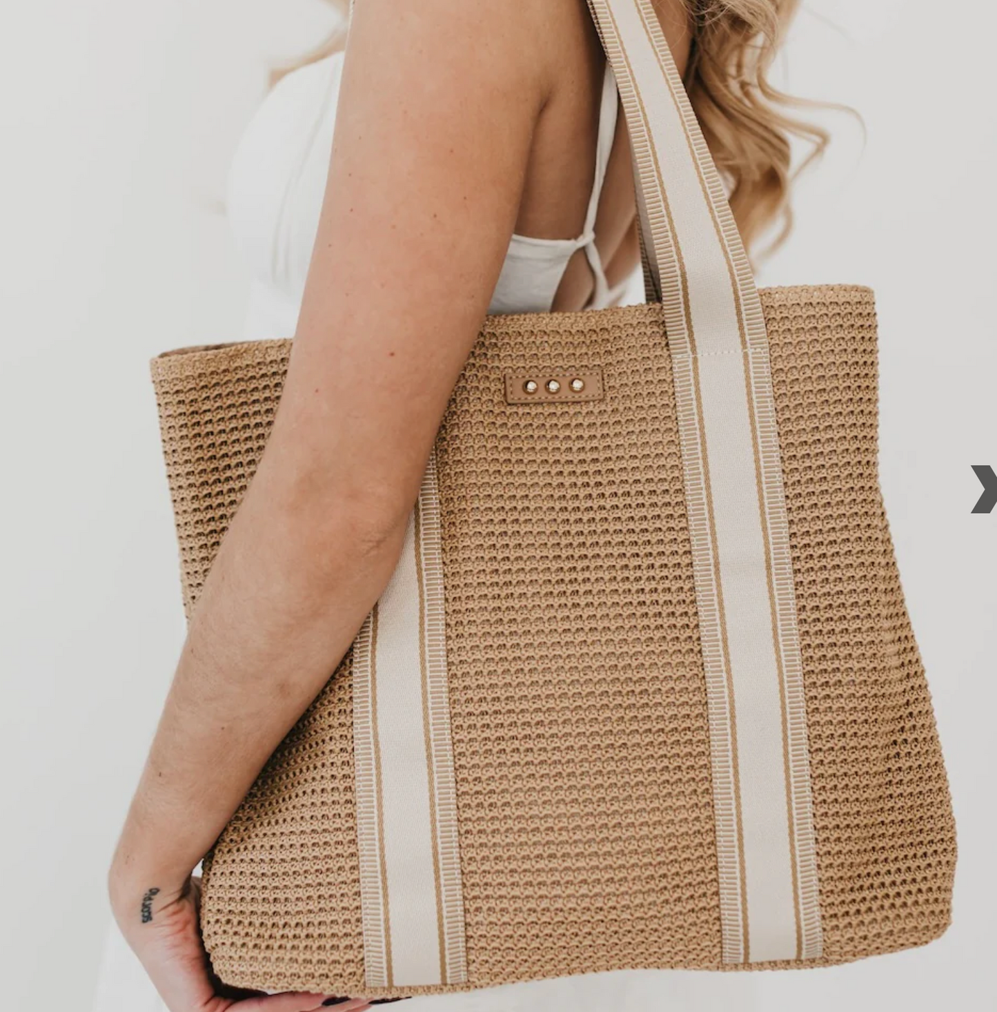 Pretty Simple Ruby Raffia Tote Bag