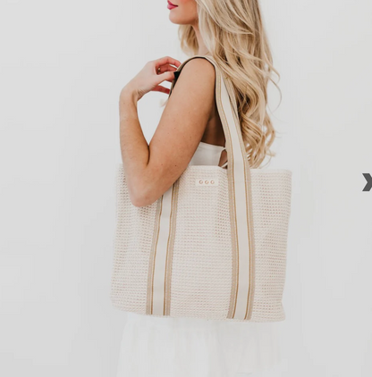 Pretty Simple Ruby Raffia Tote Bag