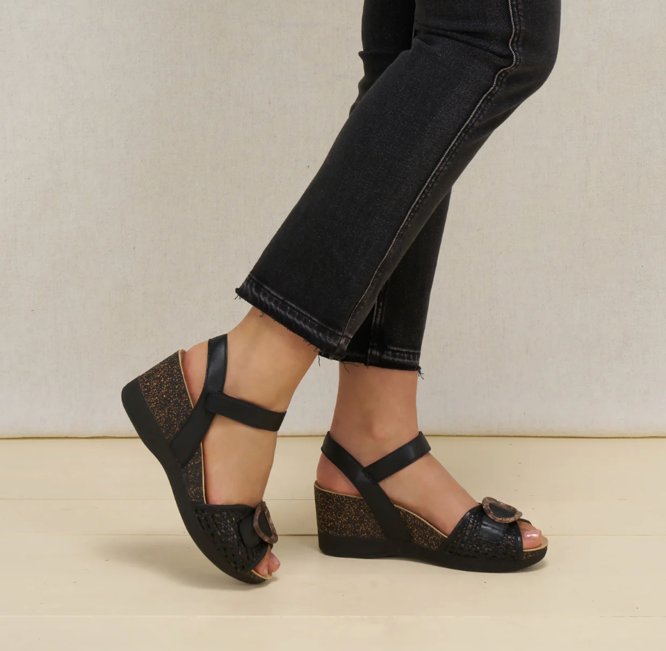 Dansko Stella Adjustable Wedge Sandal 100030